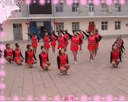 姑娘 最新广场舞队形表演 火火的姑娘广场舞视
