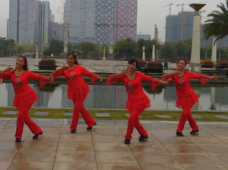 广西柳州彩虹广场舞我爱刘三姐的歌 舞曲我爱